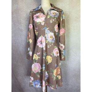 1970s Vintage Mod Shift Floral Dress